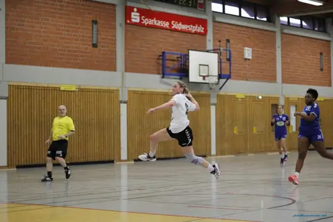 Damen 1 - SG Bretzenheim 2, Foto 3 von 34