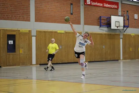 Damen 1 - SG Bretzenheim 2, Foto 4 von 34