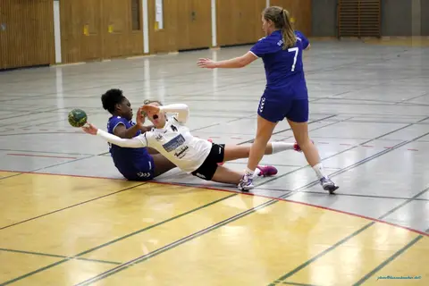 Damen 1 - SG Bretzenheim 2, Foto 6 von 34