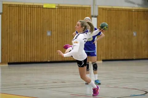 Damen 1 - SG Bretzenheim 2, Foto 16 von 34
