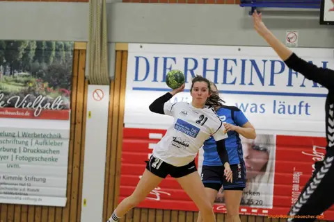 Damen1 - TV Engers, Foto 1 von 26