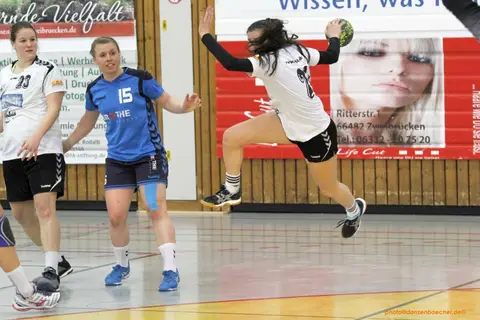 Damen1 - TV Engers, Foto 9 von 26