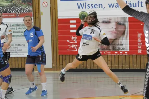 Damen1 - TV Engers, Foto 10 von 26