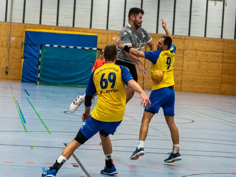 H2 - TV Niederwürzbach 10.12.22, Foto 27 von 38