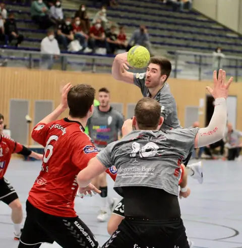 H1 - VfL Günzburg, Foto 42 von 46