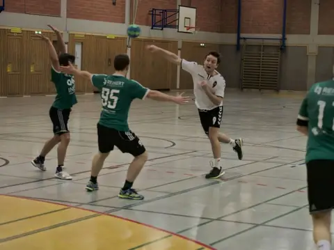 H2 - Brotdorf 3.2.2018, Foto 17 von 70