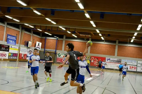 H2 - TV Niederwürzbach, Foto 8 von 34