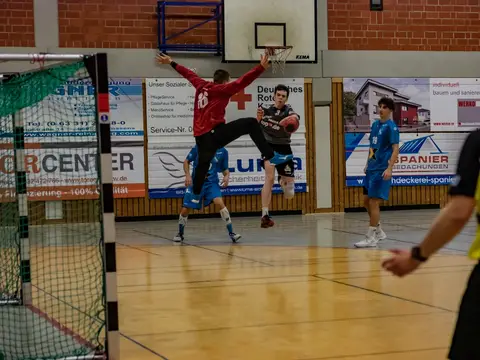 SV 64 A1 - TV Bitterfeld 02.12.18, Foto 18 von 48
