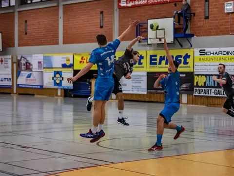 SV 64 A1 - TV Bitterfeld 02.12.18, Foto 30 von 48