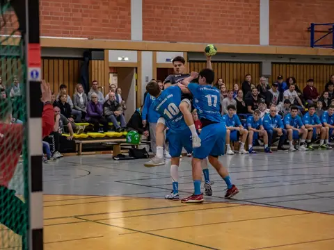 SV 64 A1 - TV Bitterfeld 02.12.18, Foto 31 von 48
