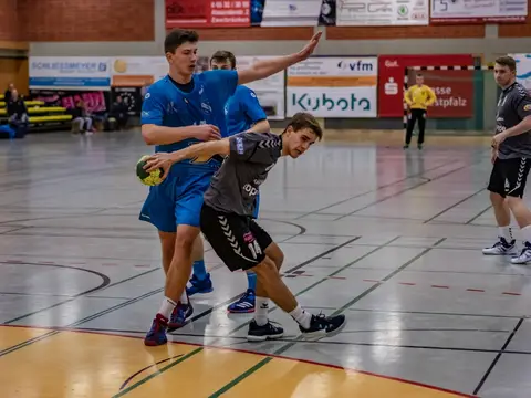 SV 64 A1 - TV Bitterfeld 02.12.18, Foto 33 von 48