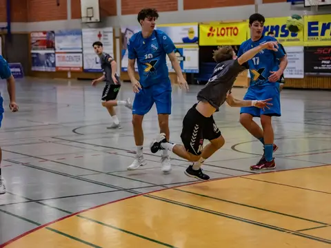 SV 64 A1 - TV Bitterfeld 02.12.18, Foto 40 von 48
