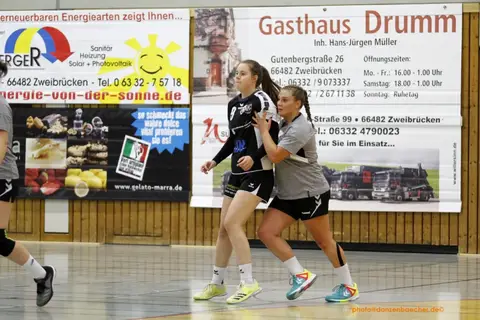 Aw - JSG Mundenheim 3-11-18, Foto 8 von 17