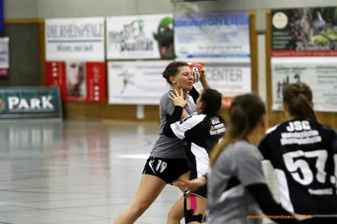 Aw - JSG Mundenheim 3-11-18, Foto 9 von 17