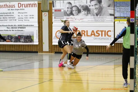 Aw - JSG Mundenheim 3-11-18, Foto 11 von 17
